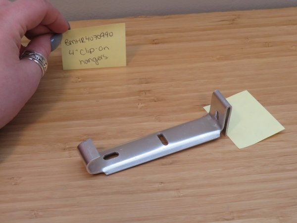 4"CLIP-ON HANGERS (1300)