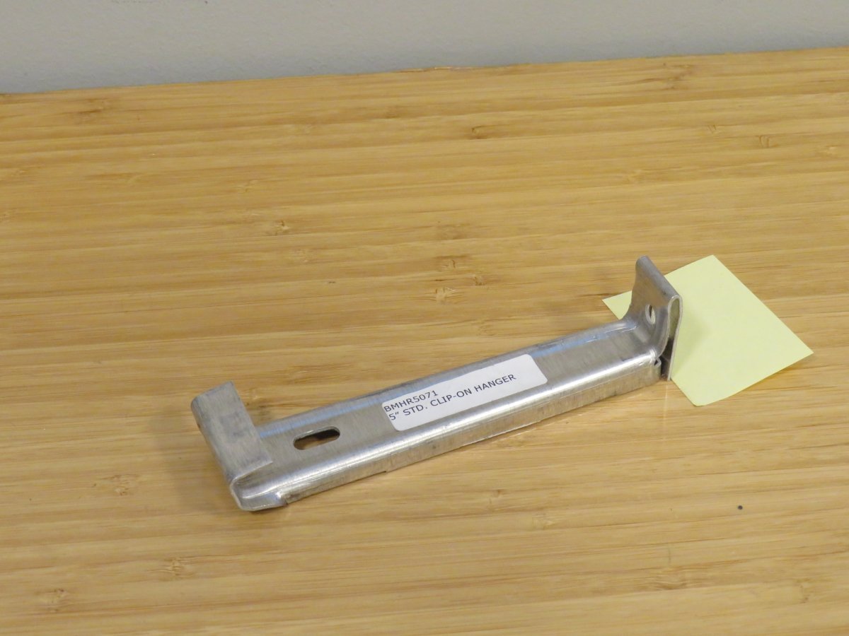 5" STANDARD CLIP-ON HANGER (700)