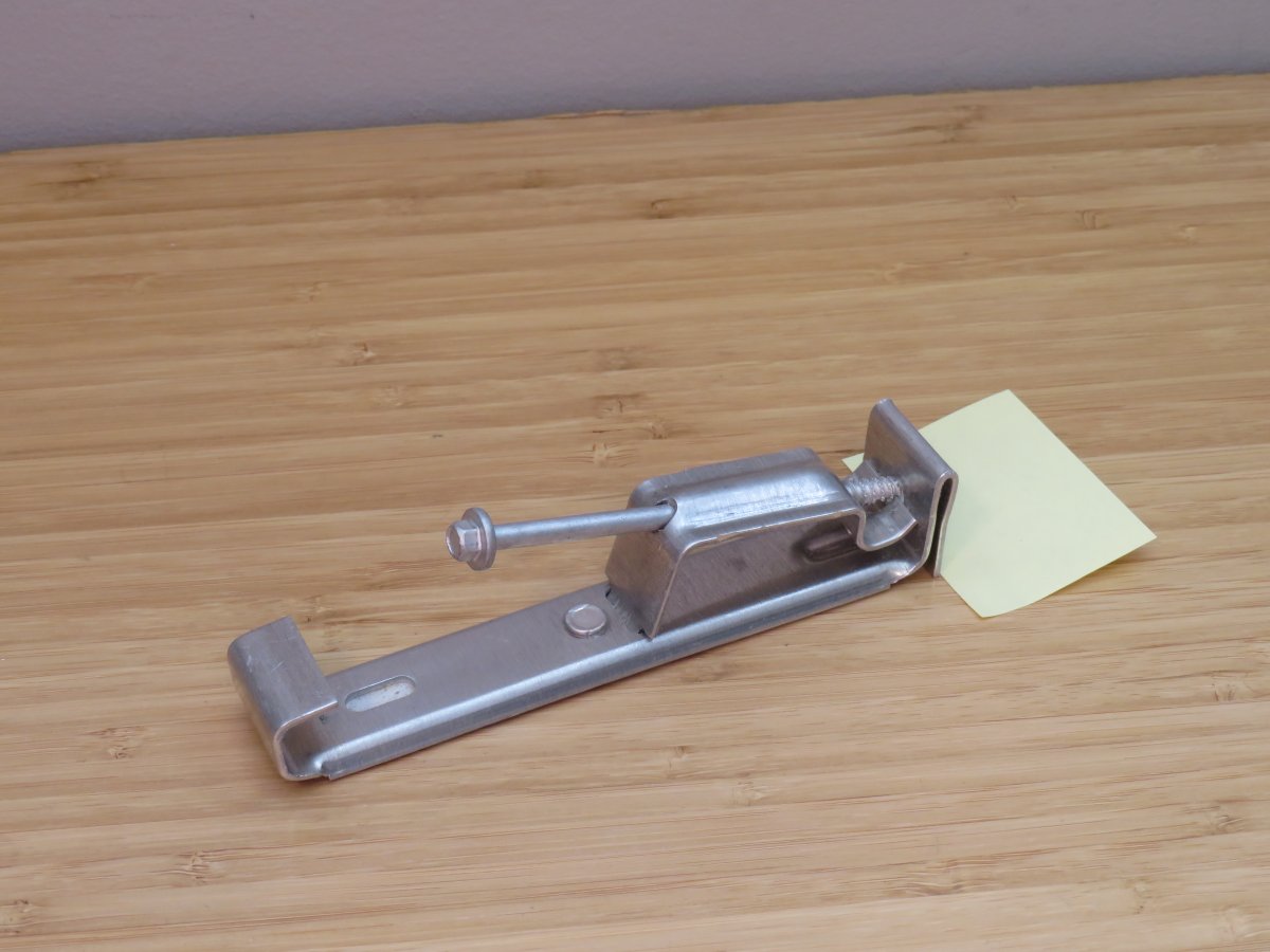 5" SCREW-ON HANGERS #12 WITH CLIP