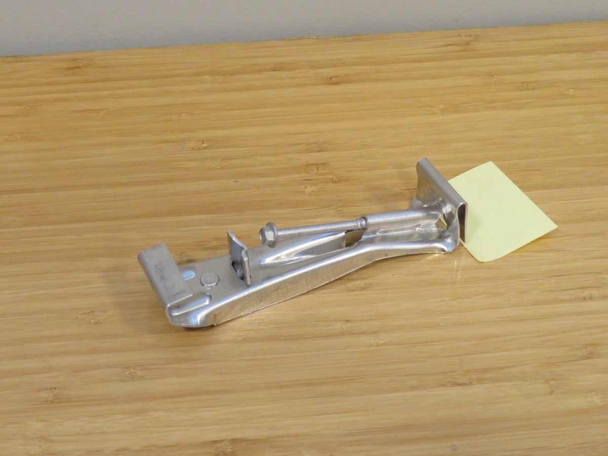 5" 1 PC GUTTER COVER HANGER WITH CLIP