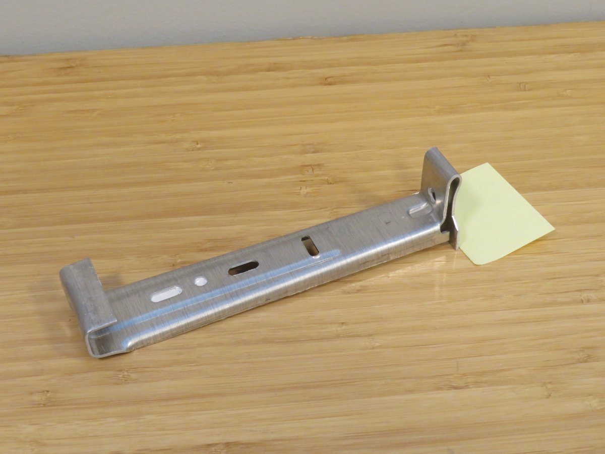 6" SUPREME EMBOSSED CLIP-ON HANGERS(450)