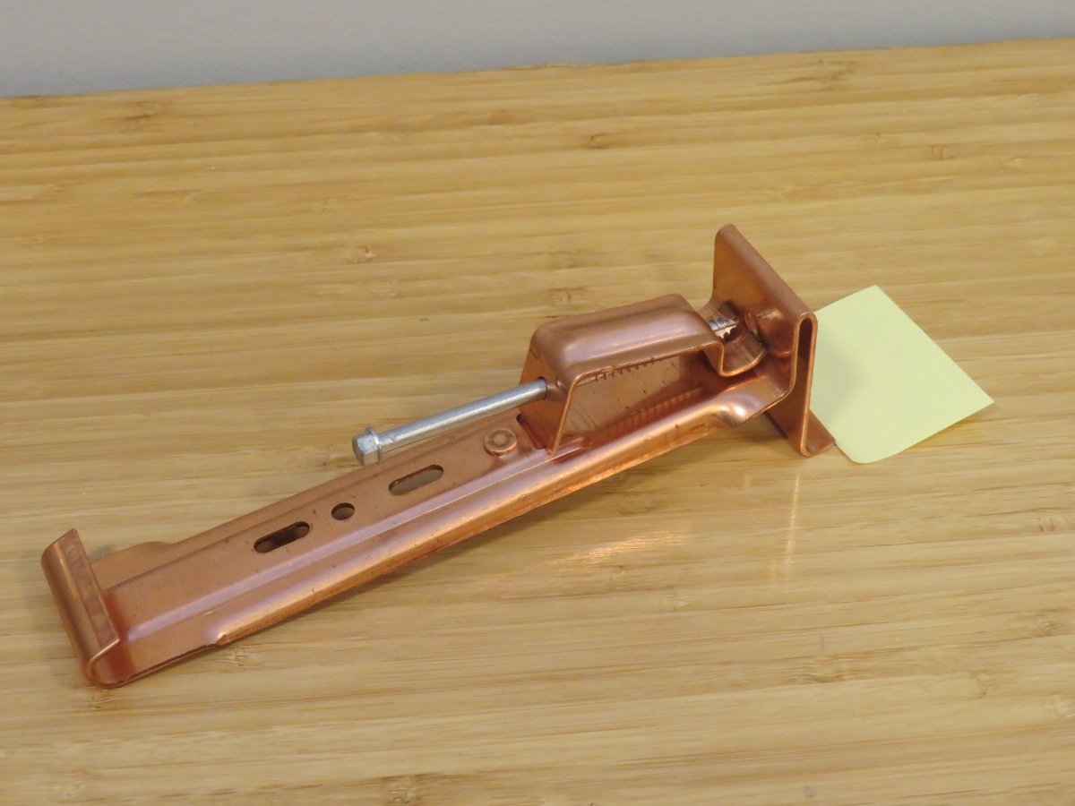 6" 1/2 ROUND SCREW-ON COPPER (100)