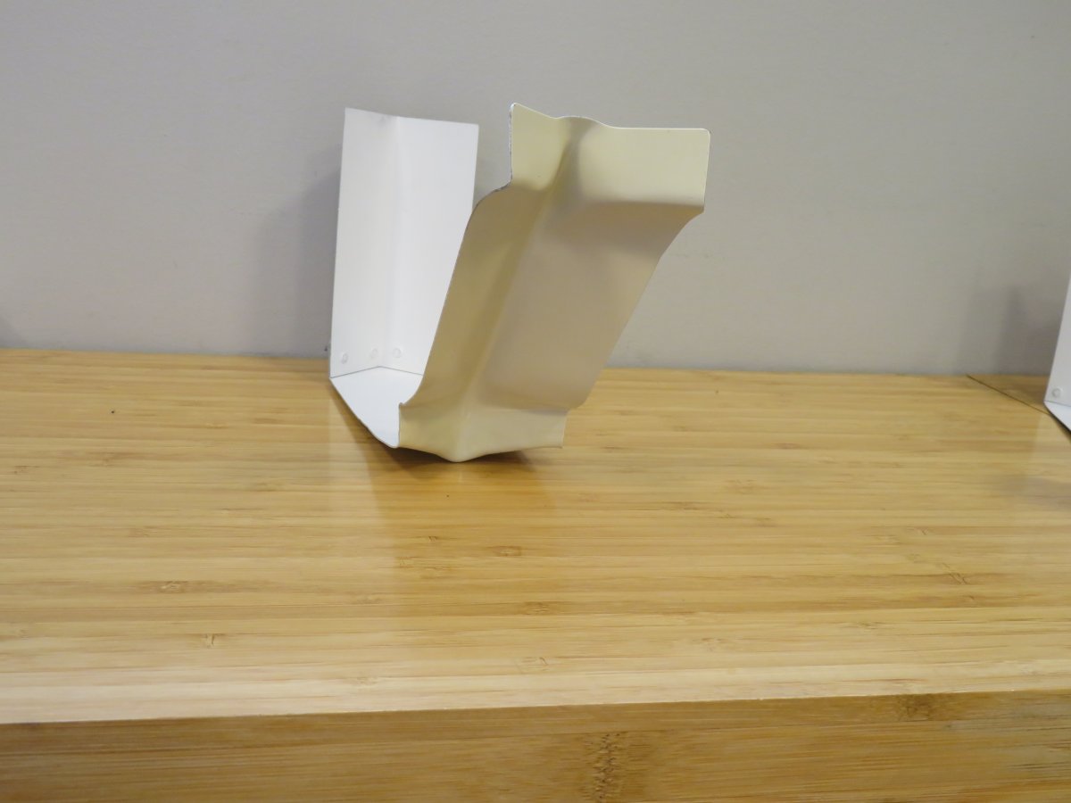 6" INSIDE STRIP MITRE