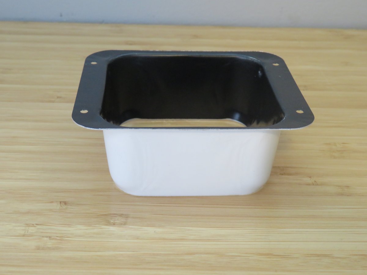3x3 OUTLETS (30)